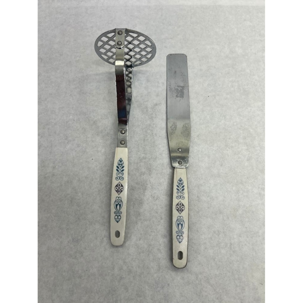 Vintage Blue Cornflower Potato Masher and Spatula Set Kitchen Utensils Retro